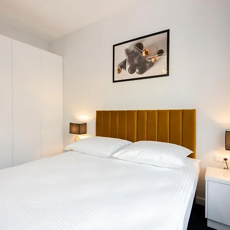 Native Slowackiego 14i8 Apartmán *