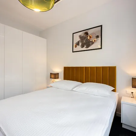 Native Słowackiego 14 Deluxe Apartament *