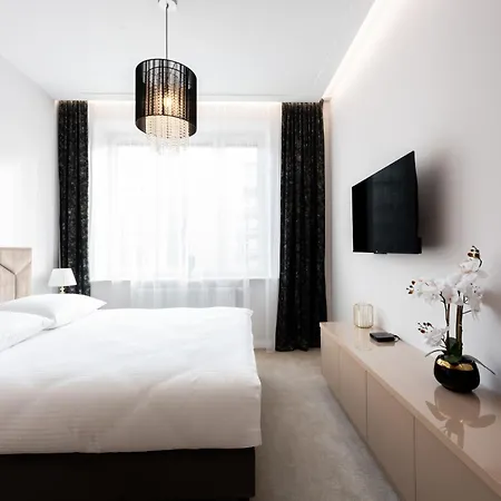 Native Słowackiego 14 Deluxe Apartament